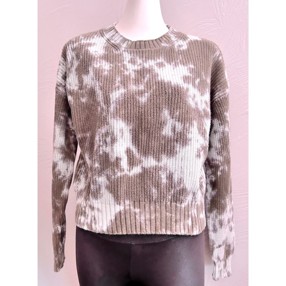 Moving Sale! NWOT Justify Boxy Tie Dye Sweater Sage & Lt Blue Large Ribbed Crew